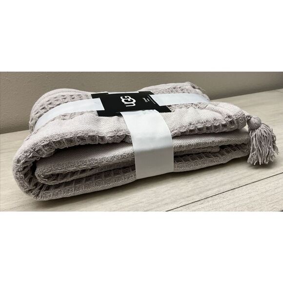 UGG CONRAD Shoreline Beige/Lt Brown/Off-White Throw Blanket 50”x 70” Soft - Picture 4 of 7